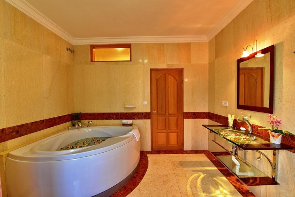 Win Unity Hotel Pyin Oo Lwin Szoba fotó