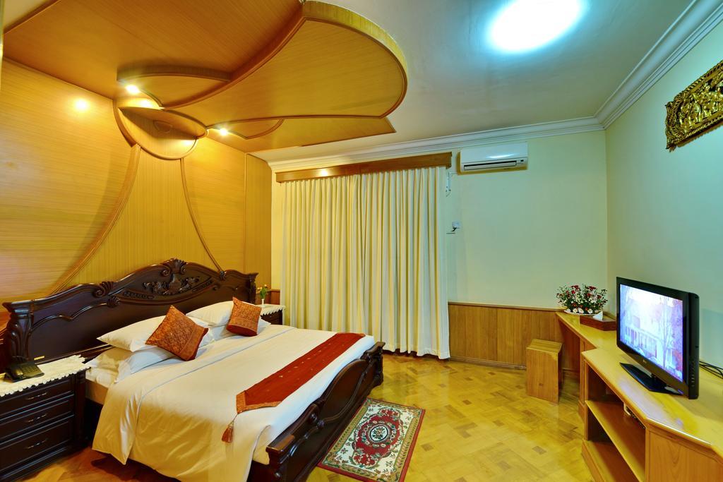 Win Unity Hotel Pyin Oo Lwin Kültér fotó