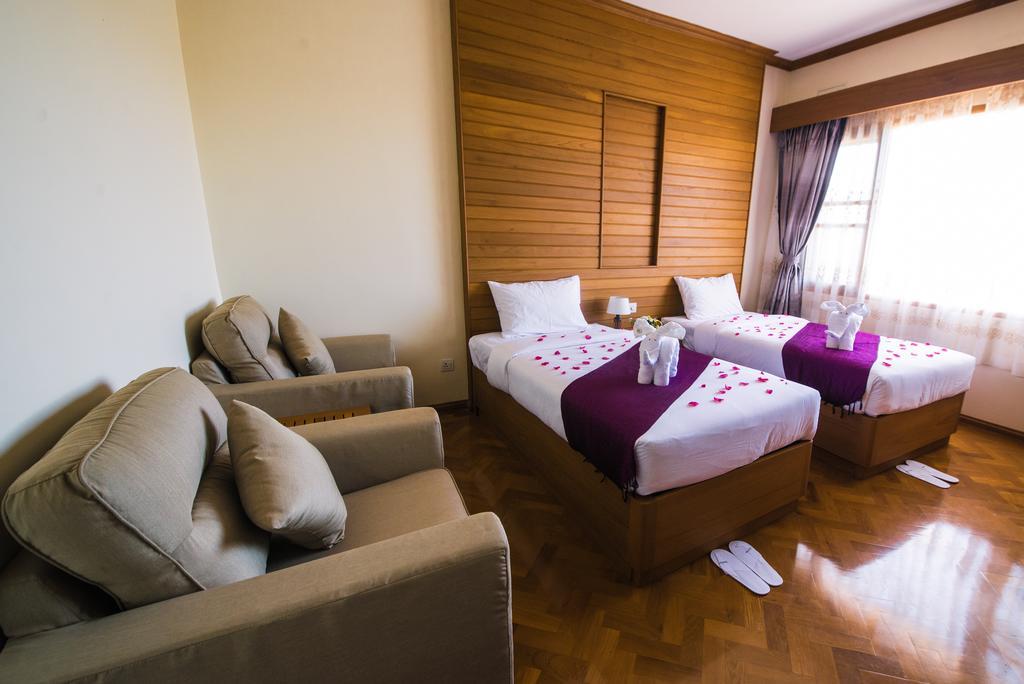 Win Unity Hotel Pyin Oo Lwin Kültér fotó